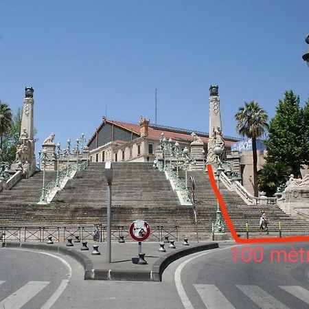 Studio Bleu En Face De La Gare 10Mn Au Vieux Port Lägenhet Marseille Exteriör bild